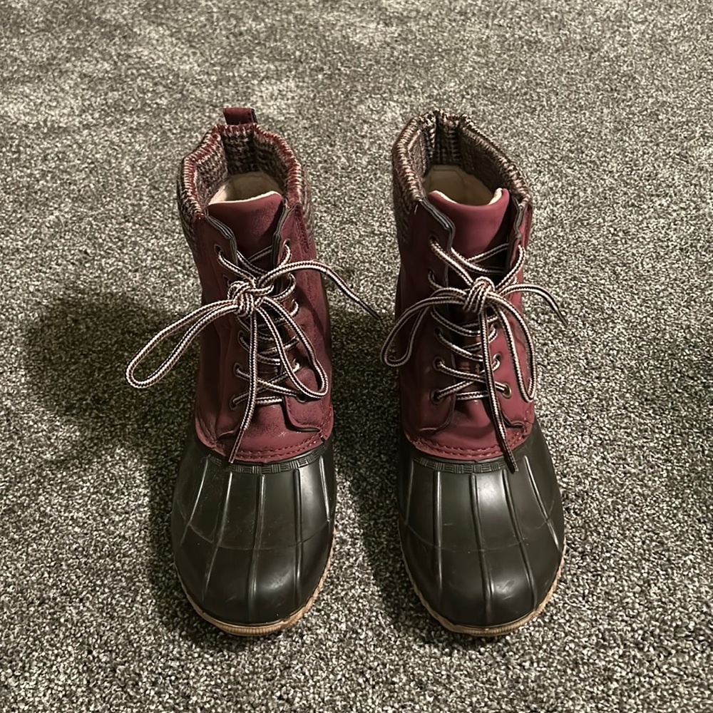 Maurice’s Duck Boots
